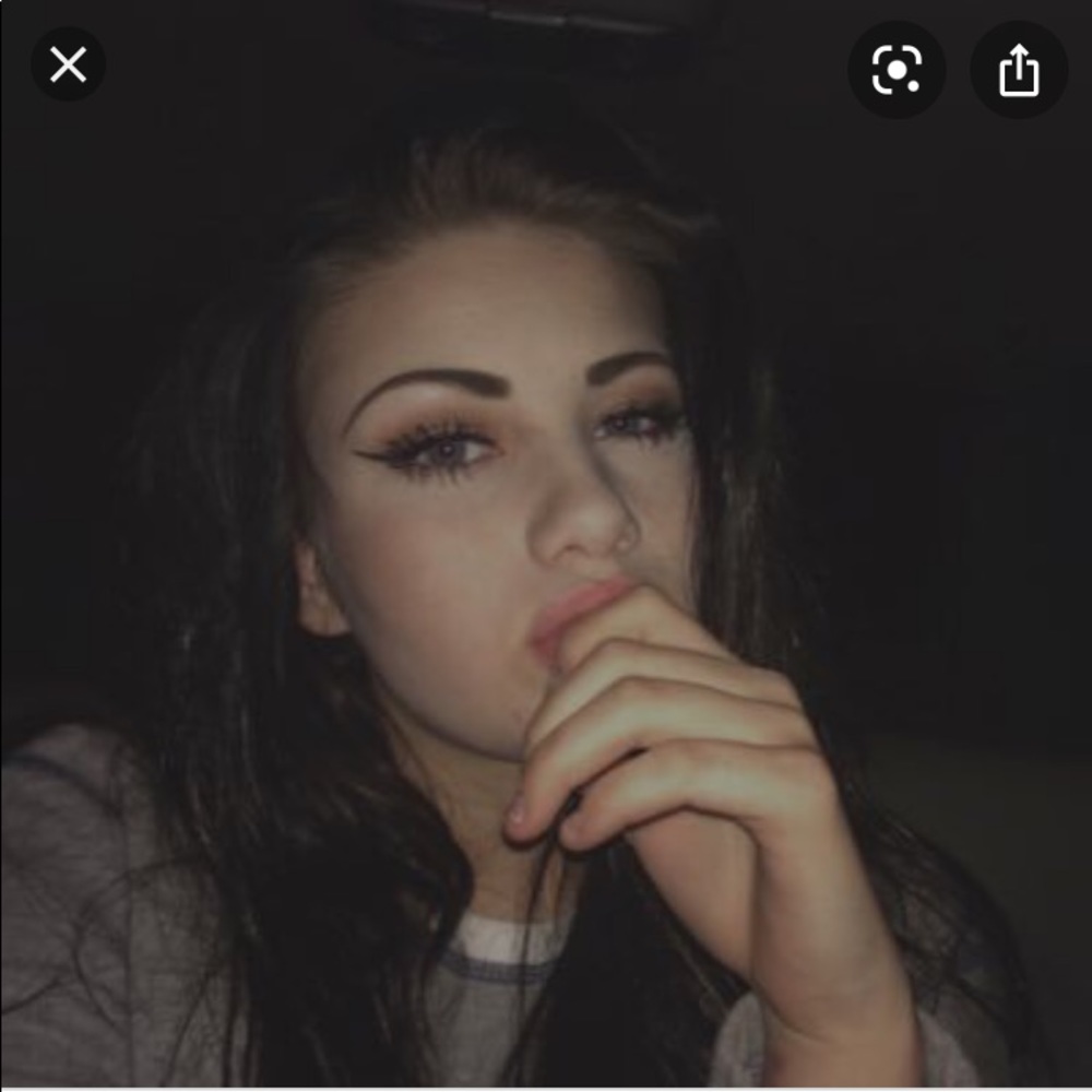 Meet your Posher, Lexi